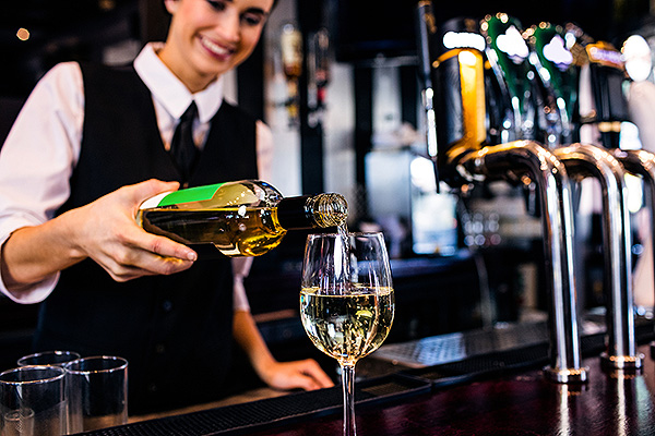 Restaurant and bar management course